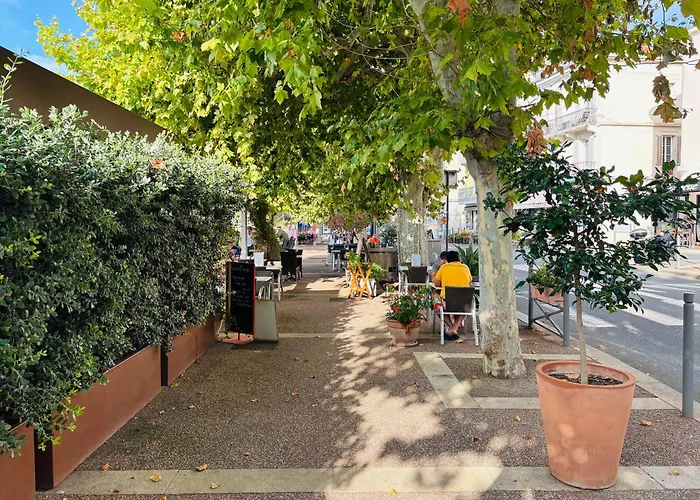 Golfe-juan Gem, Pool &